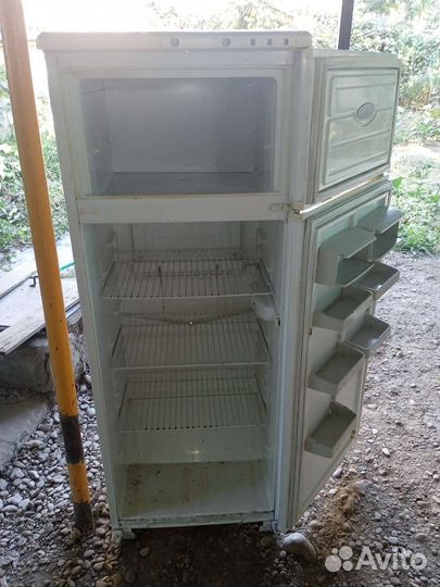 Холодильник atlant двухкамерный бу