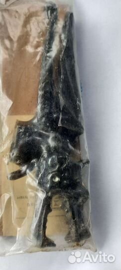 Сувениры колет орехи открывает банки и бутылки