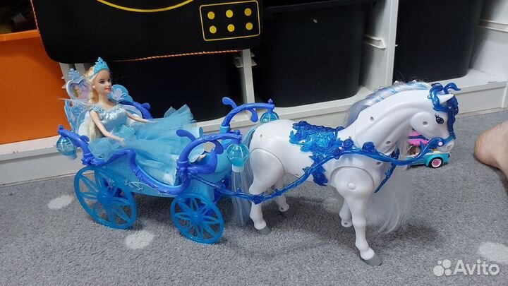 Карета принцессы с лошадью (свет,звук)