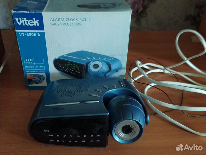 Радио часы с проектором