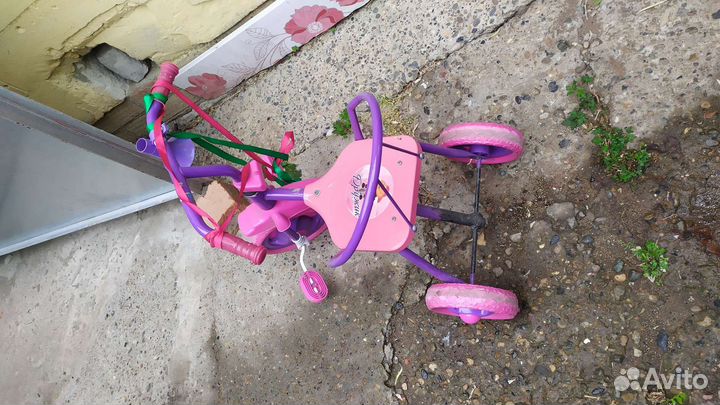 Детский трёхколёсный велосипед