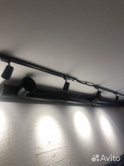 Светильник трековый