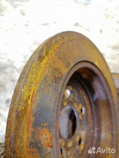 Диск тормозной задний Toyota Avensis T25