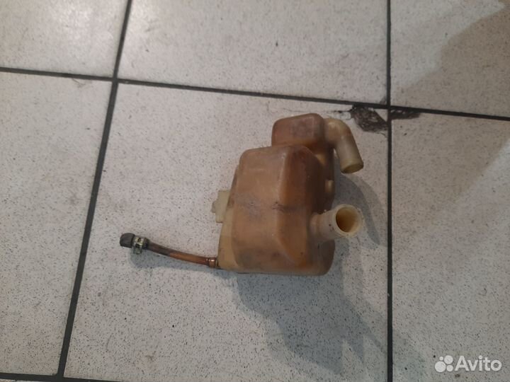 Расширительный бачок Honda vf 1000