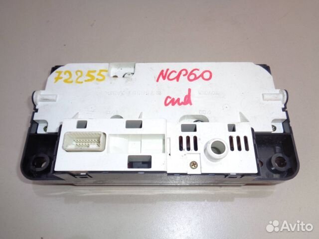 Блок управления климат-контролем toyota IST NCP60