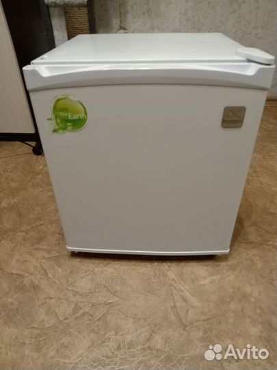 Холодильник маленький