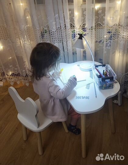 Столик и стульчик новый в наличии