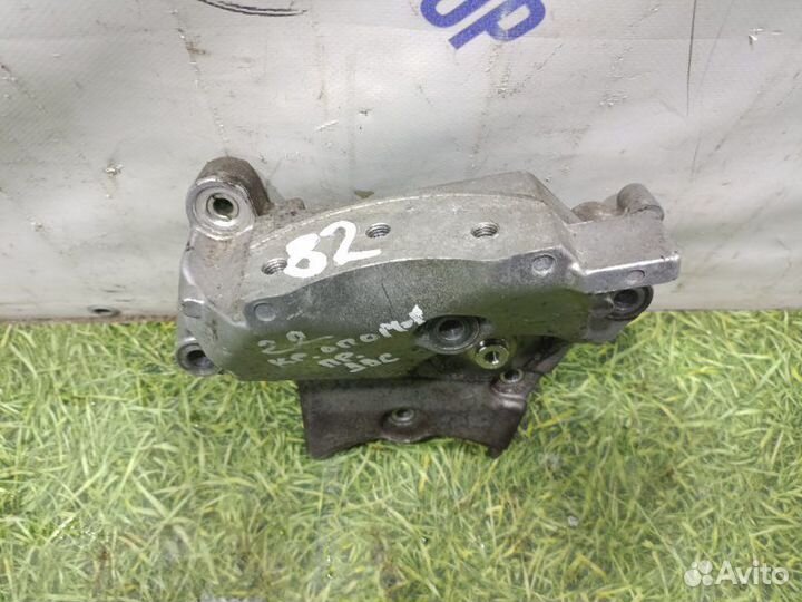 Кронштейн опоры двигателя правый Opel Insignia