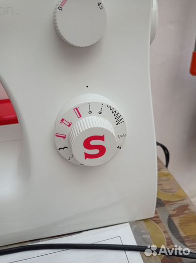 Швейная машина Singer