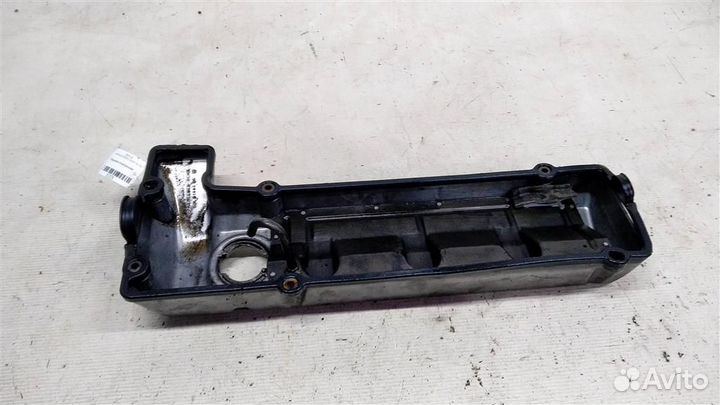 Крышка клапанная mersedesbenz W201 82-93г