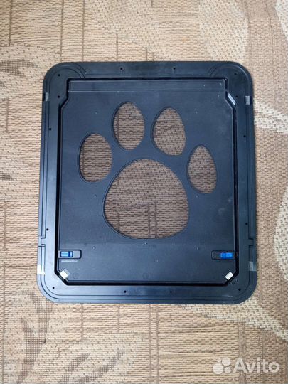 Дверца для собаки или кошке. На магните