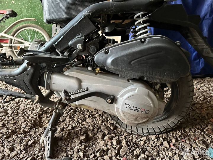 Скутер Vento Corsa