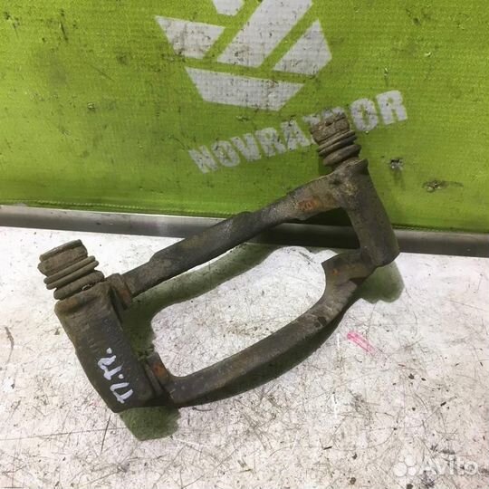 Скоба суппорта переднего Вольво C40