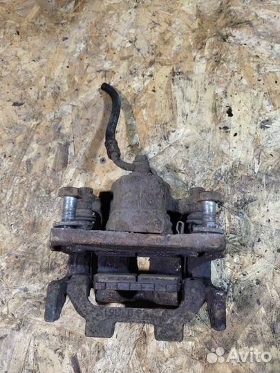 Суппорт задний левый Infiniti Ex I (J50) 2007 –