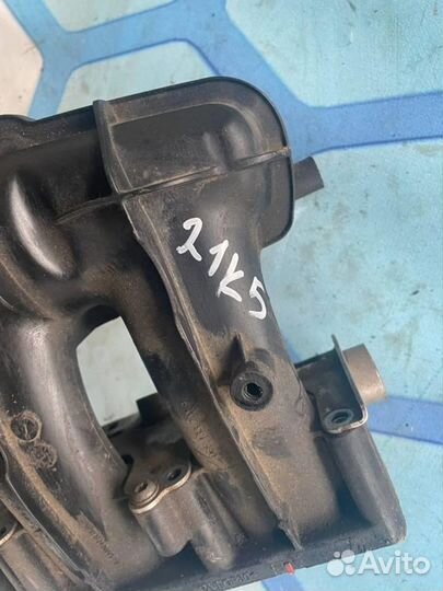 Коллектор впускной 06f133192C