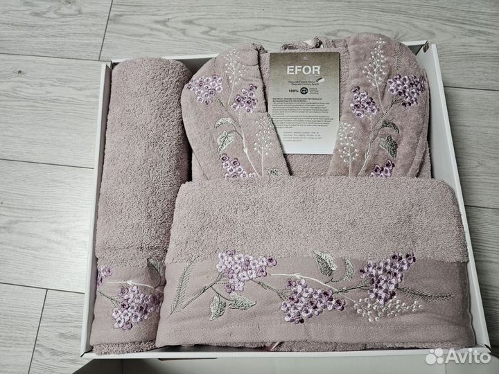 Набор с халатом и полотенцами