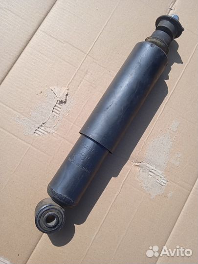 Nissan Terrano 1993-02 Амортизатор