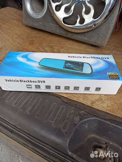 Зеркало-видиорегистратор