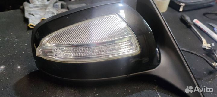 Зеркало наружное правое Mercedes-Benz C-Класс