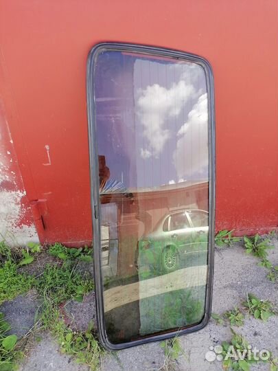 Стекло крышки багажника Нива