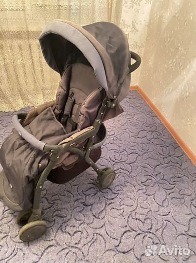 Коляска прогулочная chicco