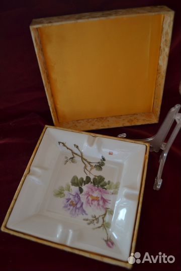 Тарелка и чайный сервиз из Китая, bone china