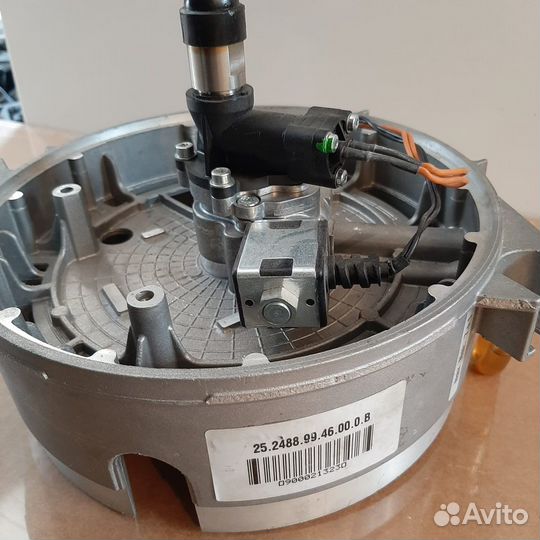 Топливный насос Eberspaher Hydronic L30 24v