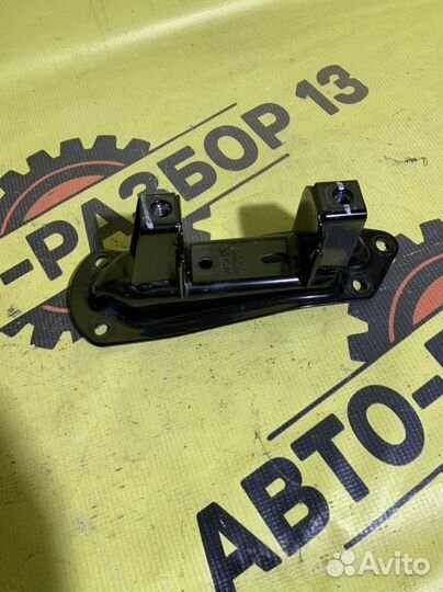 Кронштейн АКПП VW Polo 5 рестайлинг. 2019 год