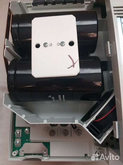 Частотный преобразователь lenze EVF8221-E