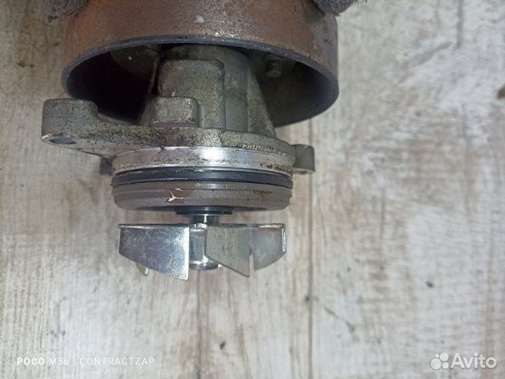 Помпа Ford Mondeo 3 chba 1.8 2000