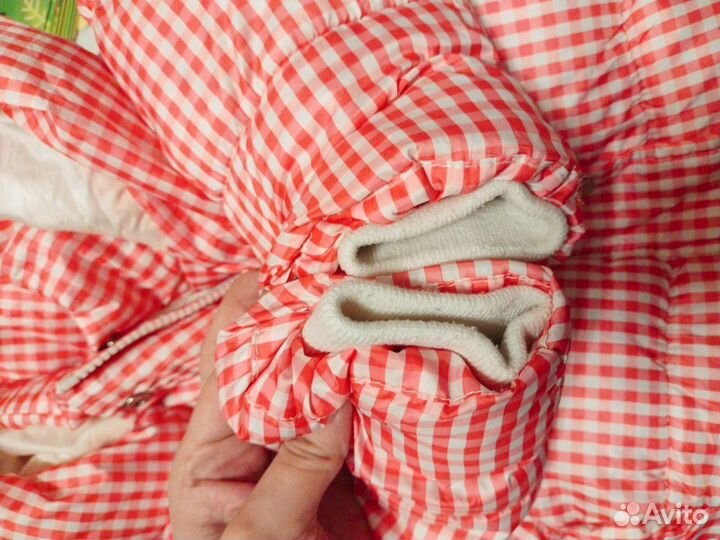 Пуховик для девочки 90