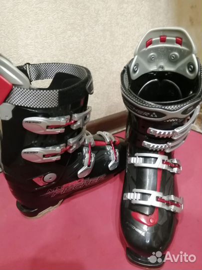 Горнолыжные ботинки fischer + лыжи