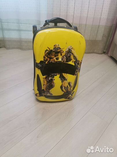 Детский чемодан машинка на колёсиках