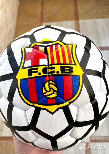 Футбольный мяч адидас лига чемпионов