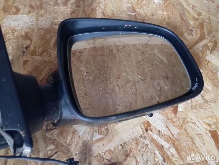 Зеркало заднего вида правое Renault Logan 2