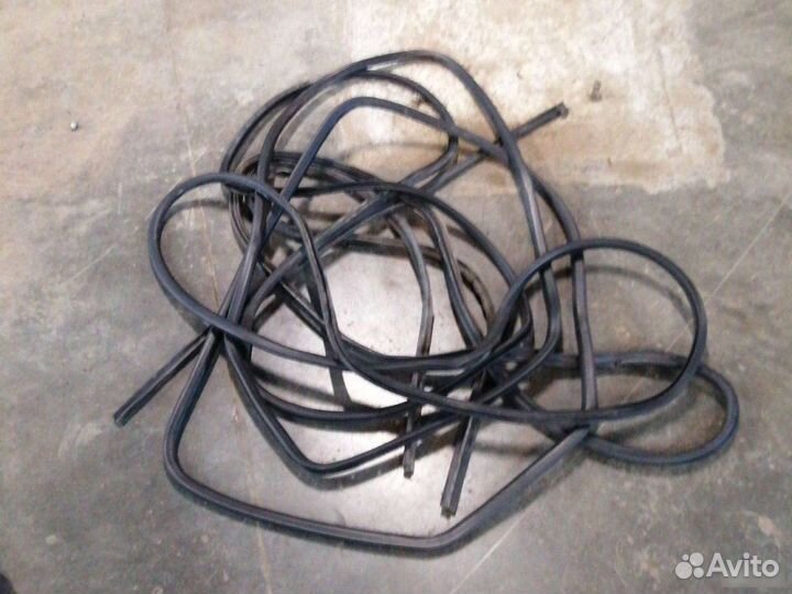 Комплект уплотнительных резинок Audi A4 B6 211