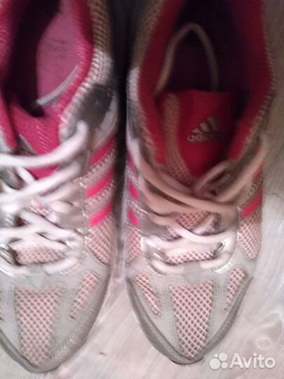 Кроссовки adidas.37р
