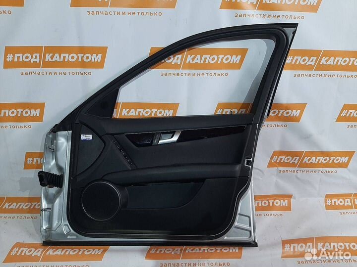 Дверь передняя правая Mercedes-Benz C-Класс W204
