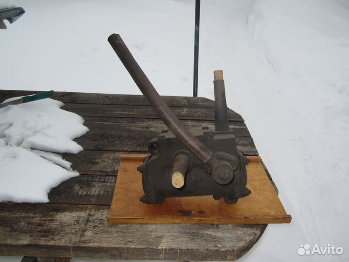 Насос для перекачки топлива