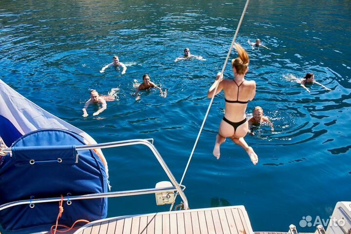 Купания с яхты в открытом Чёрном Море