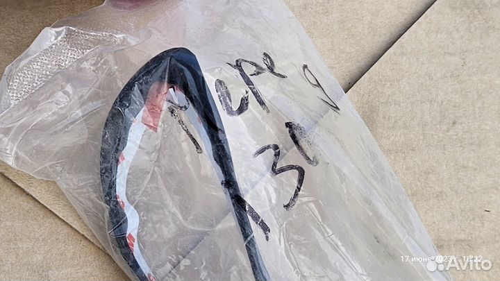 Молдинг стекла ветрового Hyundai/Kia