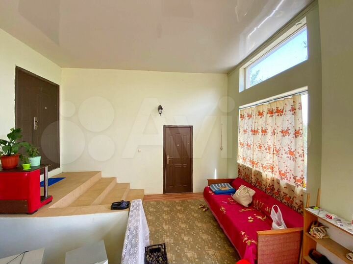 Дом 192 м² на участке 15,2 сот.