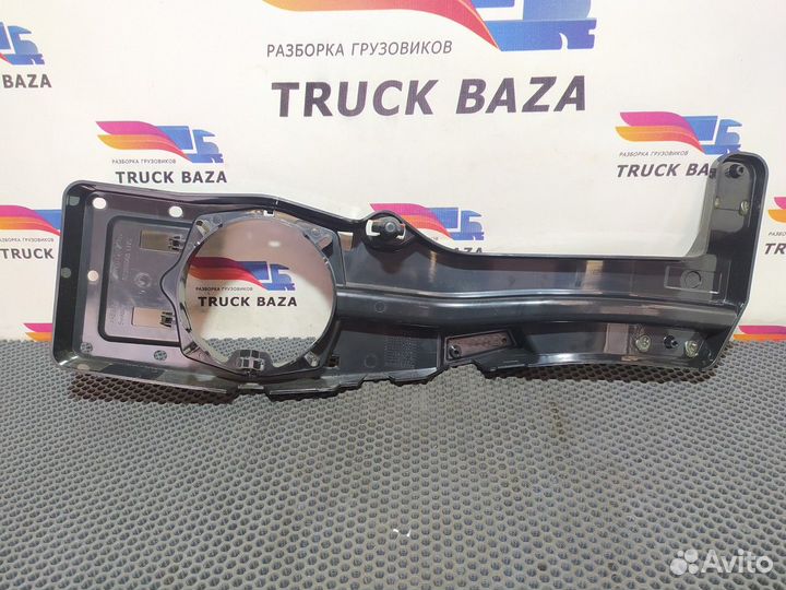 82366068 Облицовка под динамик Volvo FH