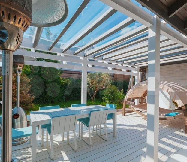 Дом 227 м² на участке 4 сот.