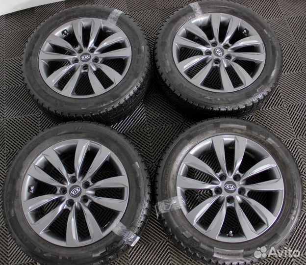 Комплект колес Kia Hyundai nexen 235/55R18 зима