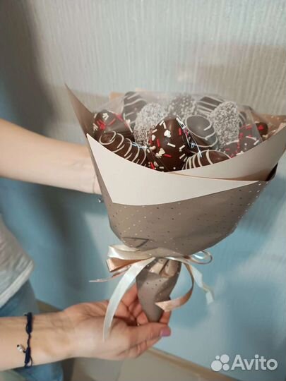 Букет клубника в шоколаде. Доставка