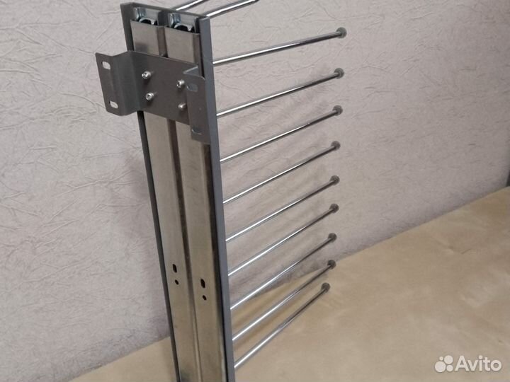 Брючница выдвижная