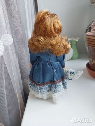 Кукла фарфоровая коллекционная