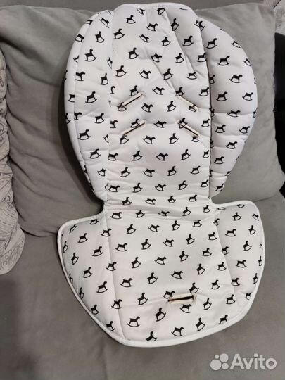 Матрасик в коляску, стул для кормления