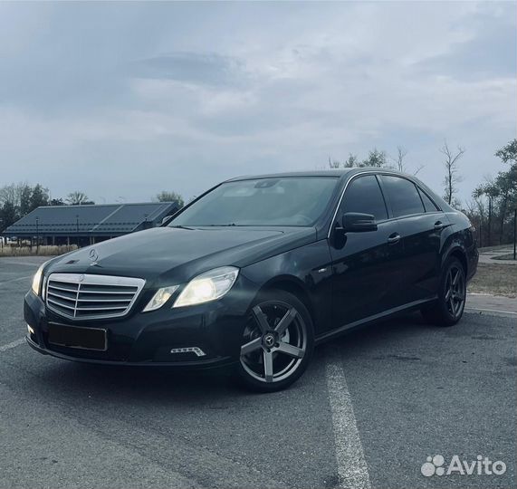 Mercedes-Benz E-класс 1.8 AT, 2010, 222 000 км